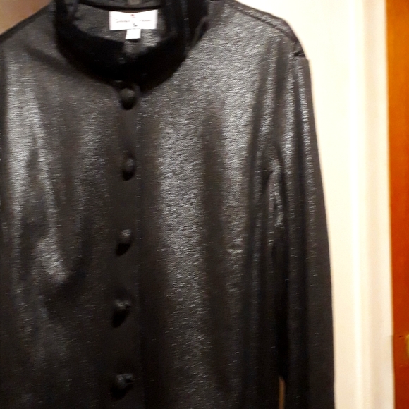 Faux Detachable collar Jacket - Picture 1 of 9